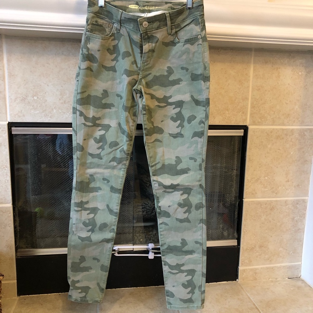 Old navy rockstar camp pants